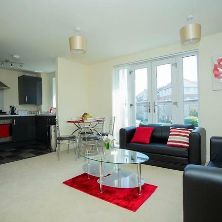 Lake View Apartment Нортхамптън Екстериор снимка